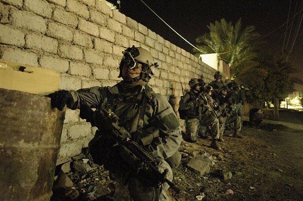 640px-75th_Ranger_Regiment_conducing_operations_in_Iraq,_26_April_2007