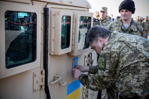 Бронеавтомобили HMMWV прибыли на Украину - фотоотчет