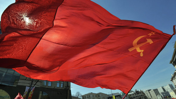На Украине коммунизм законодательно приравняли к нацизму