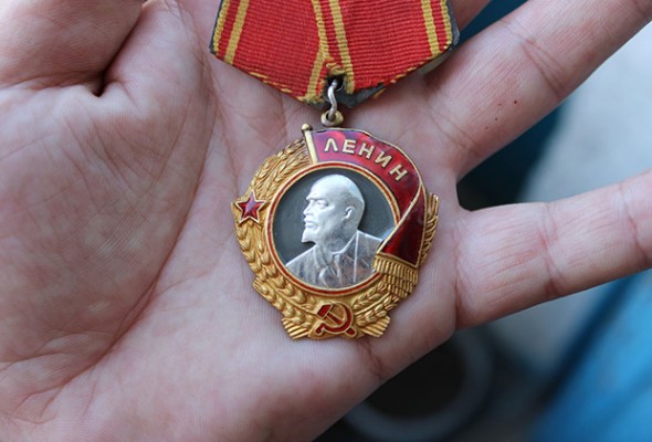  Стоимость некоторых орденов Ленина на черном рынке приближается к 100 тысячам рублей 