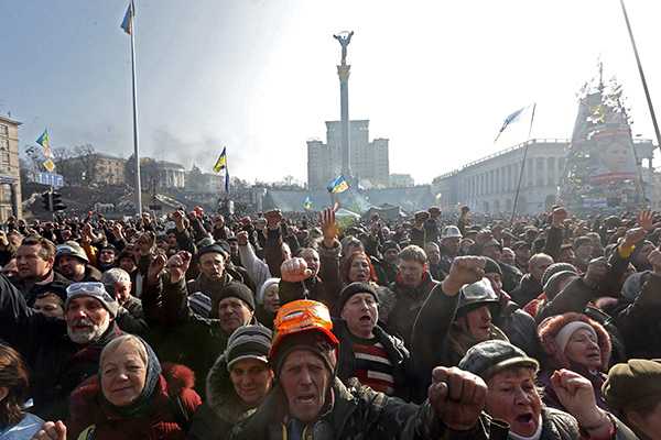 Государственный переворот в Киеве. Фото: Максим Шипенков