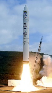 Для первого испытательного пуска аппаратом HTV-2 22 апреля 2010 г. была использована ракета-носитель Minotaur IV.