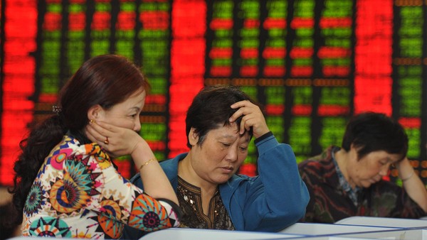 Китай тушит фондовый пожар и смотрит в бездну