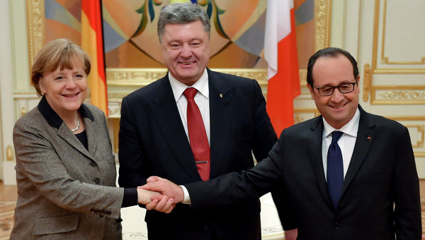 Меркель, Олланд и Порошенко обсудят в Берлине ситуацию в Донбассе
