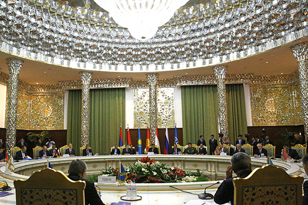 Сессия Совета коллективной безопасности ОДКБ в Таджикистане