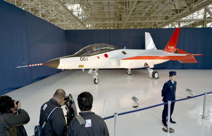 Япония представила свой первый Стелс-истребитель