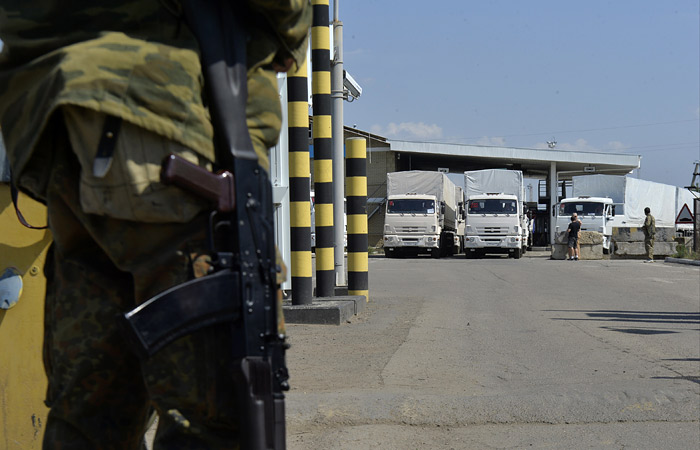 Украина запретила движение российских грузовиков