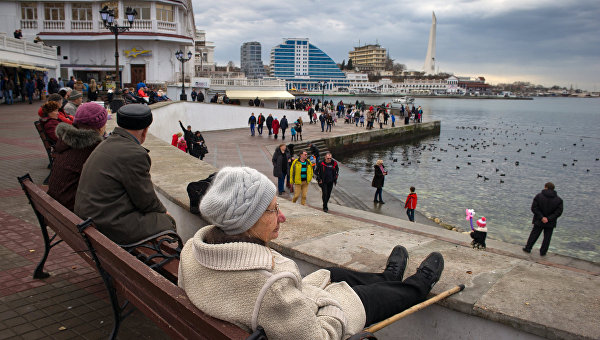 Госдеп: санкции по Крыму сохранятся до его "возвращения Украине"