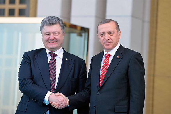 «Порошенко нас продал туркам и арабам»: послесловие к визиту президента Украины в Турцию