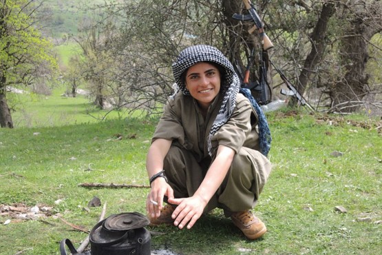 "Хозяйка гор", курдская партизанка