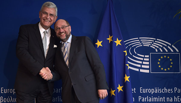 Совет ЕС начал оформление безвизового режима для Турции