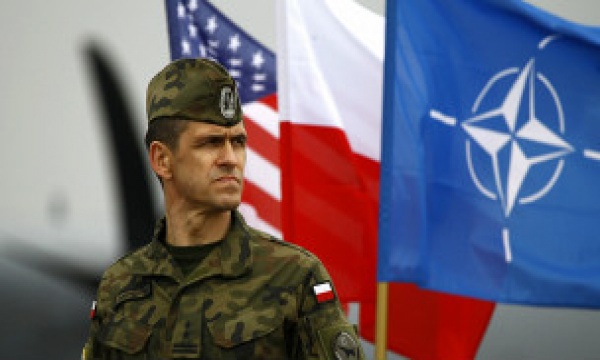 НАТО обсуждает возможность размещения четырех батальонов в восточной Европе