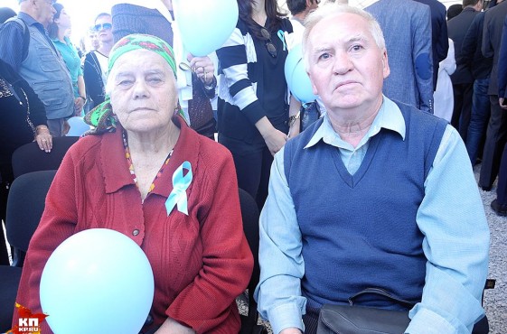 Рассказы крымско-татарских бабушек, которые и спустя 72 года плакали, вспоминая, как их семьи вывезли в Узбекистан, вызвался переводить один хороший человек, Рустем Халилович Сулейманов