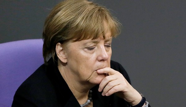 Меркель забилась в нору, проигрыш ЕС просто неминуем