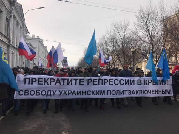 Оппозиция превратила траурный марш в Гала-концерт: "Руки прочь от Украины"