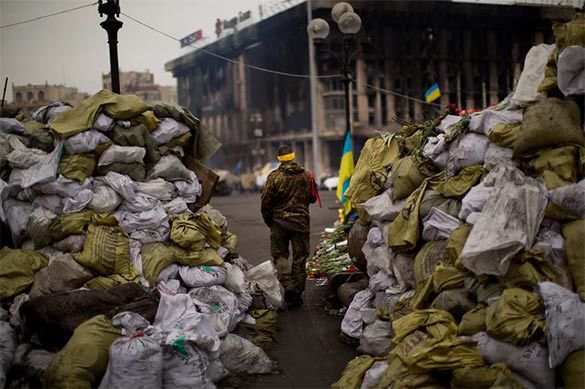 Запад отправляет киевский режим на свалку истории