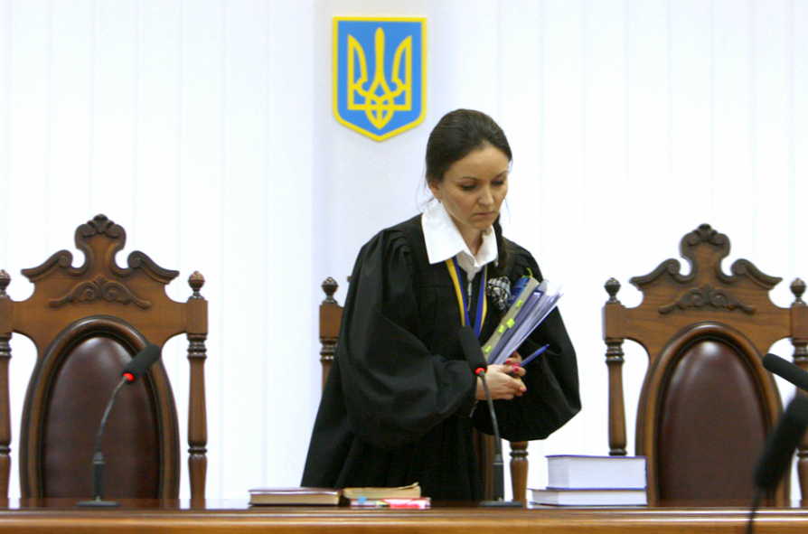Зачем суды Украины признали ДНР и Крым за РФ