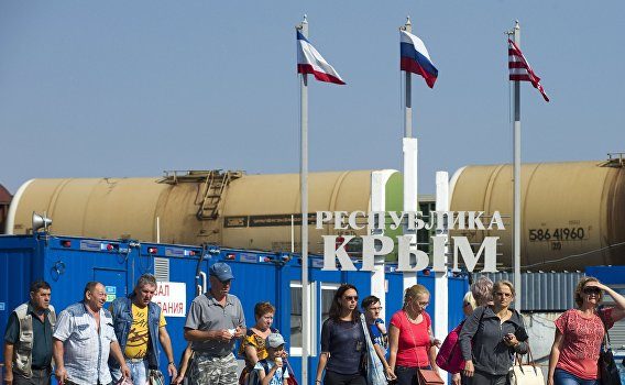 На работу в Крым: полуостров заполонили украинцы и узбеки