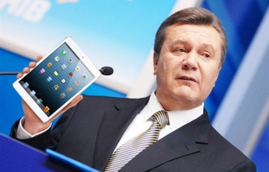 Виктору Януковичу «шьют» пожизненное заключение