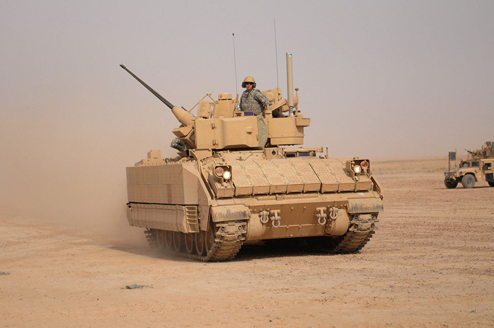 Боевая машина пехоты (БМП) США M2 Bradley