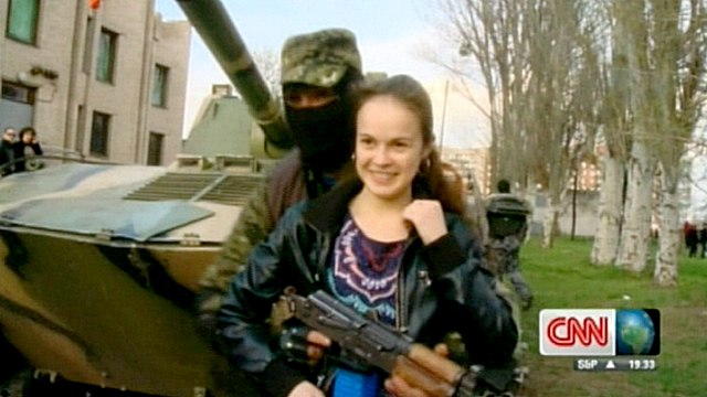 Жители Славянска предпочитают киевским властям людей в масках