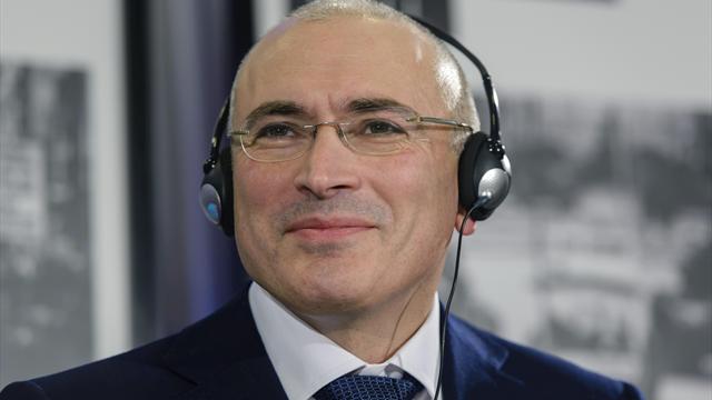 Ходорковский освоился на чужбине и пустился в пляс. Рано выпустили