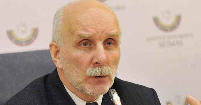 Роландас Паулаускас