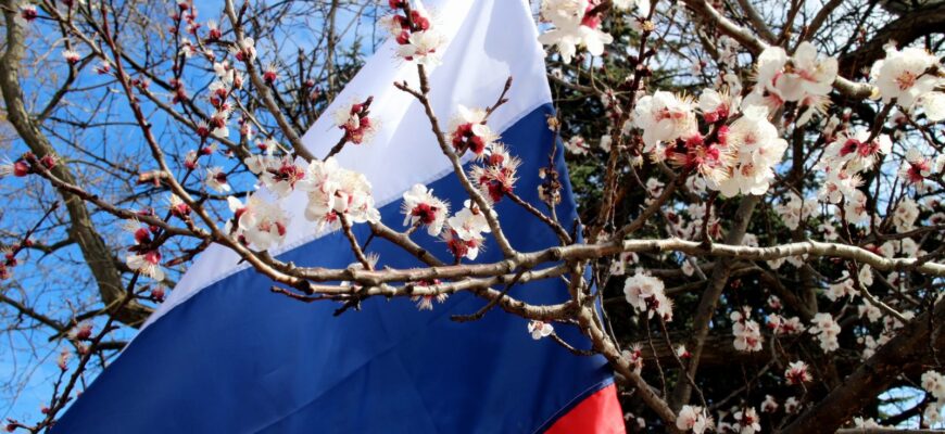 Русская весна пробудила русский народ от спячки