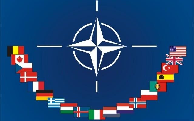 Брюс Фейн: США пора выйти из НАТО – пусть Европа сама защищается от Путина