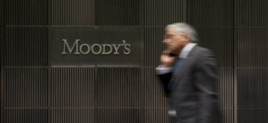 Moody’s понизило рейтинги крупнейших банков России
