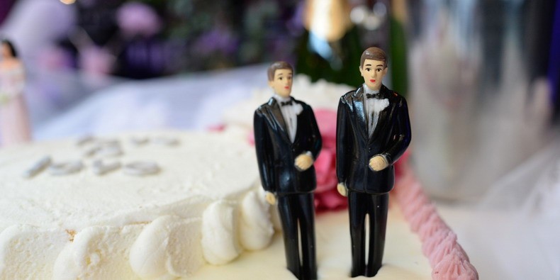 Открытая травля Христиан - за отказ венчать однополые браки, священникам грозит штраф
