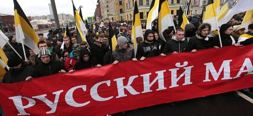 Националистам запретили "русским маршем" пройти по Москве