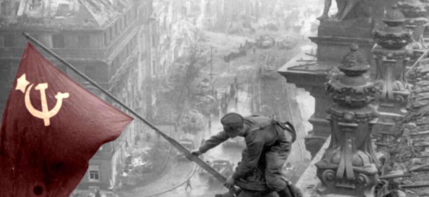 Манипуляции историей: СССР напало на Гитлера и разбомбило Хиросиму