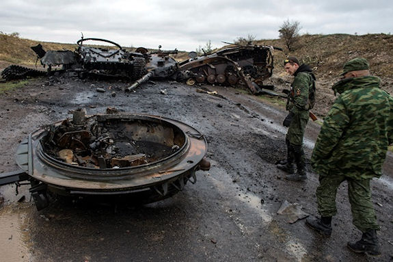 Горловка отбила танковую атаку, под Луганском 70 силовиков в окружении