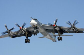 Ту-95: русский Медведь против американской крепости