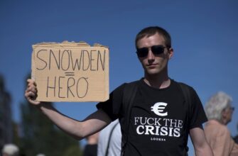 Сноуден: Америка уязвима в кибервойне