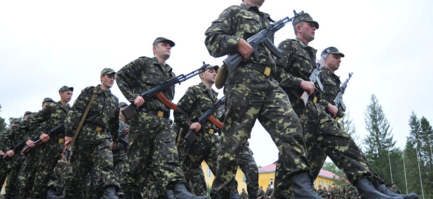 Для украинцев служба в армии страшнее тюрьмы