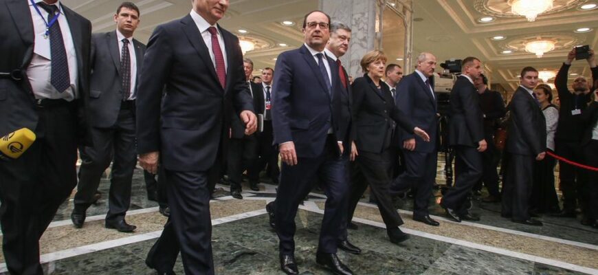 На минских переговорах победил Владимир Путин: итальянские СМИ за неделю