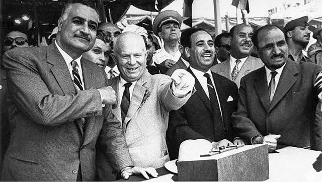 Как СССР подарил Египту Суэцкий канал