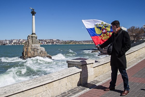 Мировая реакция на картину Кондрашова "Крым. Путь на Родину"