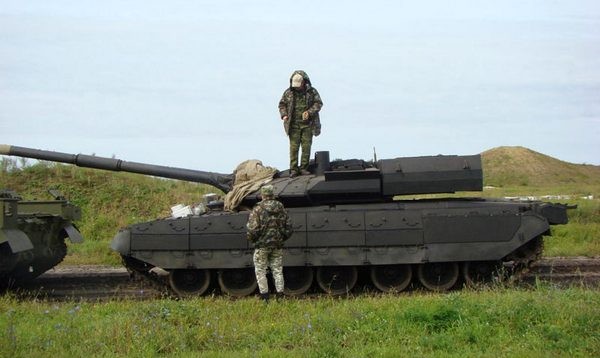 Армата - это жирная точка в вечном споре о русском танке против американского