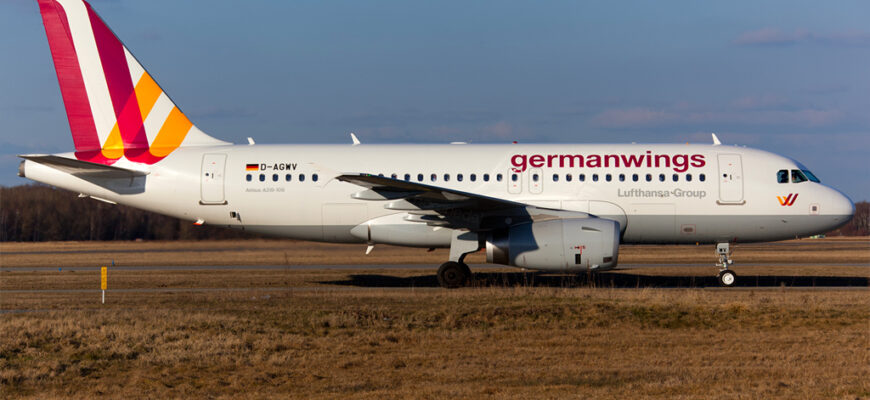 Меркель собирается в Москву — падает лайнер Germanwings
