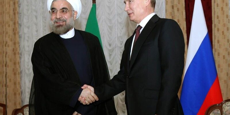 Владимир Путин освобождает Иран от санкций