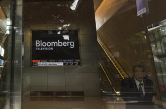 Bloomberg обвалил фондовые рынки США