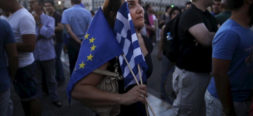 Соглашение с кредиторами привело к политическому расколу в Греции