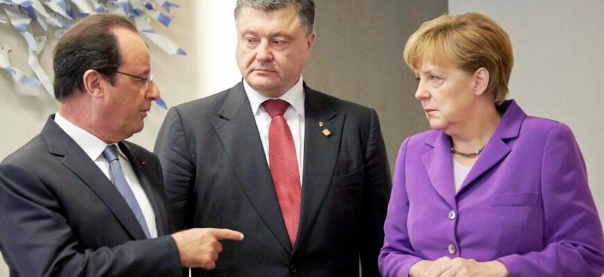 Порошенко, Олланд, Меркель после встречи в Германии. Порошенко еще так не чудил