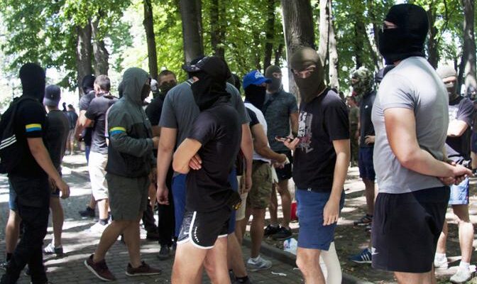 Харьковский позор: «Бабуины» рядятся в вершителей судеб
