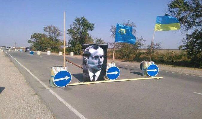 Как «Азов» с Правым сектором Крым блокируют: рассказ очевидца