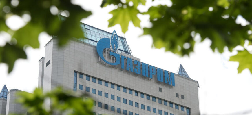 «Газпром» возобновил поставки газа на Украину