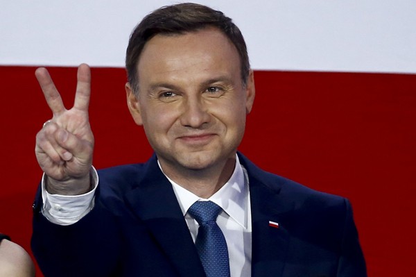Доскакались! Что последует за требованием Польши реституировать Украину?